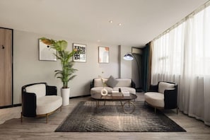 Room - Nangulee Hotel (Hepu)