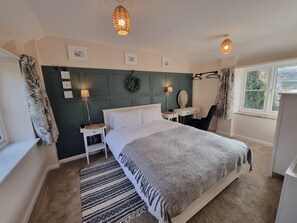 2 chambres, fer et planche Ă repasser, lit parapluie, Wi-Fi gratuit