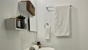 Bathroom - Cielito Home (Jesús María)