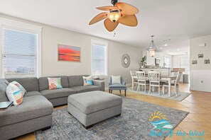 Smart TV, DVD player