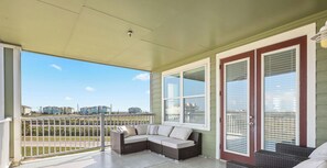 Terrace/patio - Salty Sunset Oasis Come Relax With Stunning Views (Galveston)