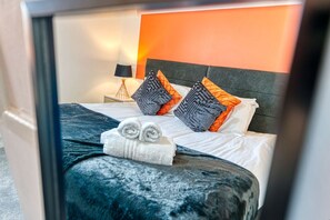 4 Schlafzimmer, Bügeleisen/Bügelbrett, WLAN, Bettwäsche