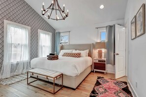 3 bedrooms, iron/ironing board, WiFi, bed sheets