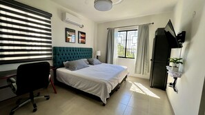 3 bedrooms, in-room safe, desk, WiFi