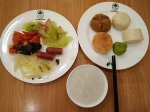 الطعام والشراب
