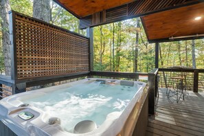 Bain à remous extérieur