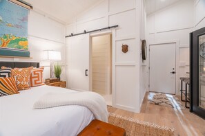 1 chambre, fer et planche à repasser, Wi-Fi, draps fournis