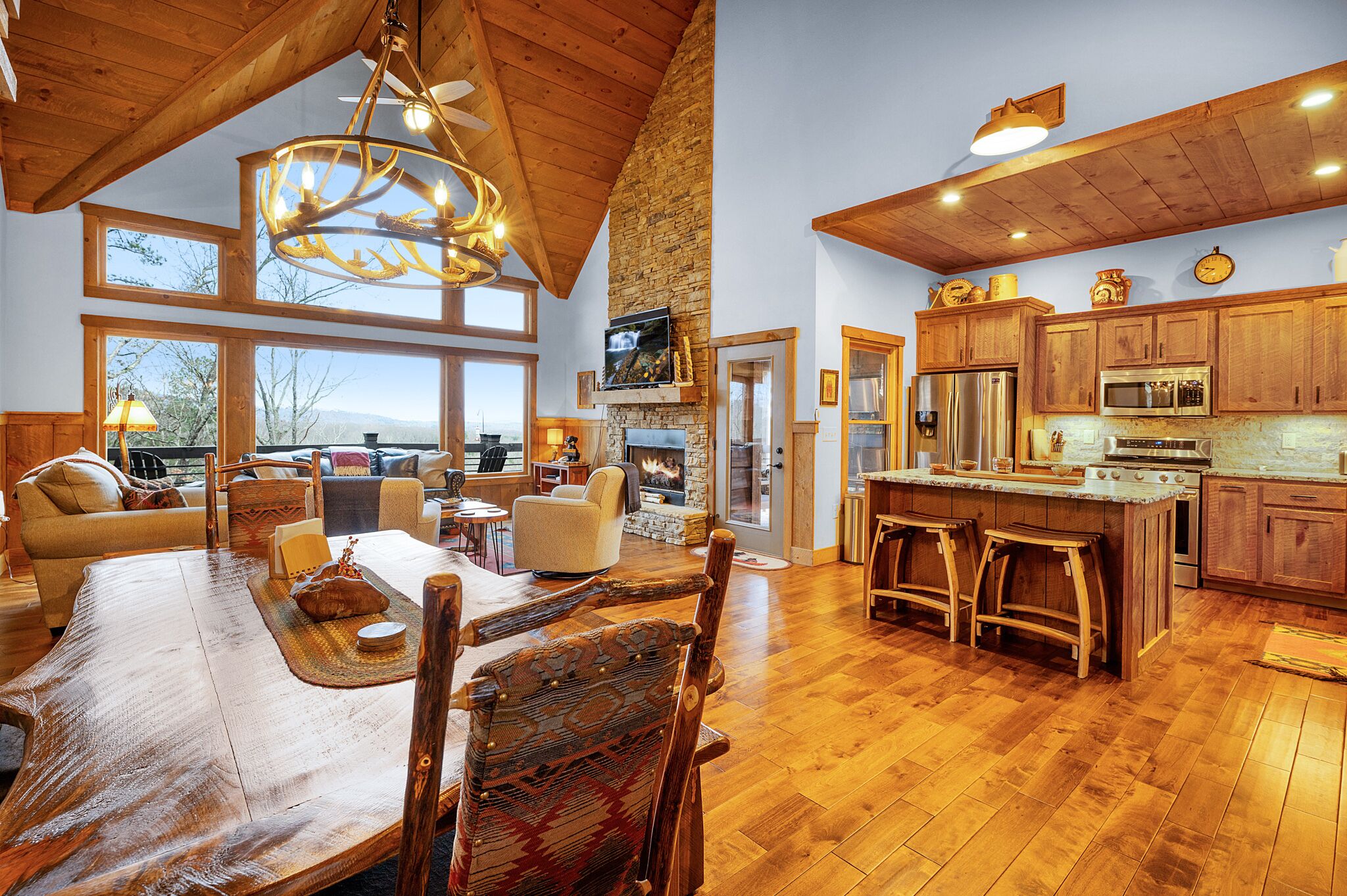 المنشأة من الداخل