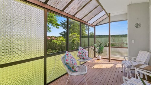 Carrington Countryside – New Plymouth Holiday Home