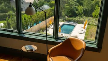 Single Room | Frette Italian sheets, premium bedding, in-room safe, iron/ironing board