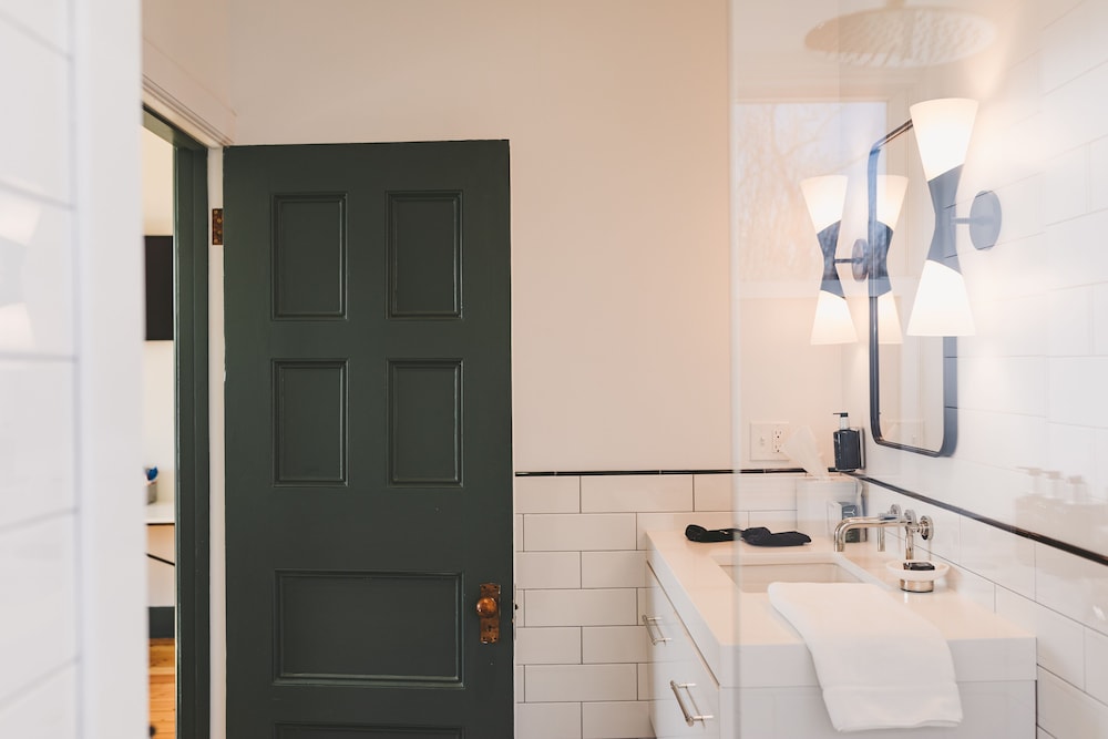 The Amelia Hudson by null