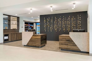 Reception - Best Western Plus Winter Haven Inn & Suites  (Winter Haven)
