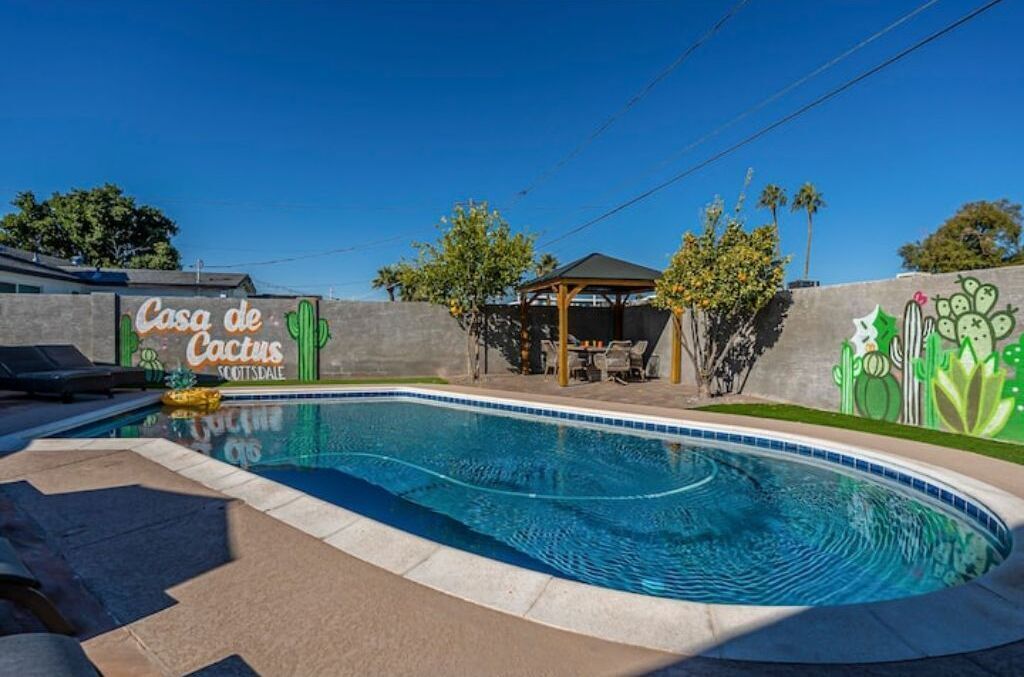 Piscine extérieure, piscine chauffée