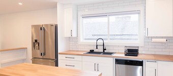 Beautiful quiet space located in the heart of Merritt suburbs.