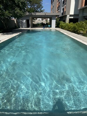 Piscine extérieure, piscine chauffée