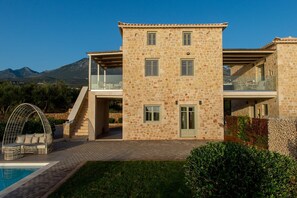 House, Smoking | 2 bedrooms