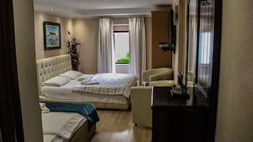 1 bedroom, iron/ironing board, free WiFi