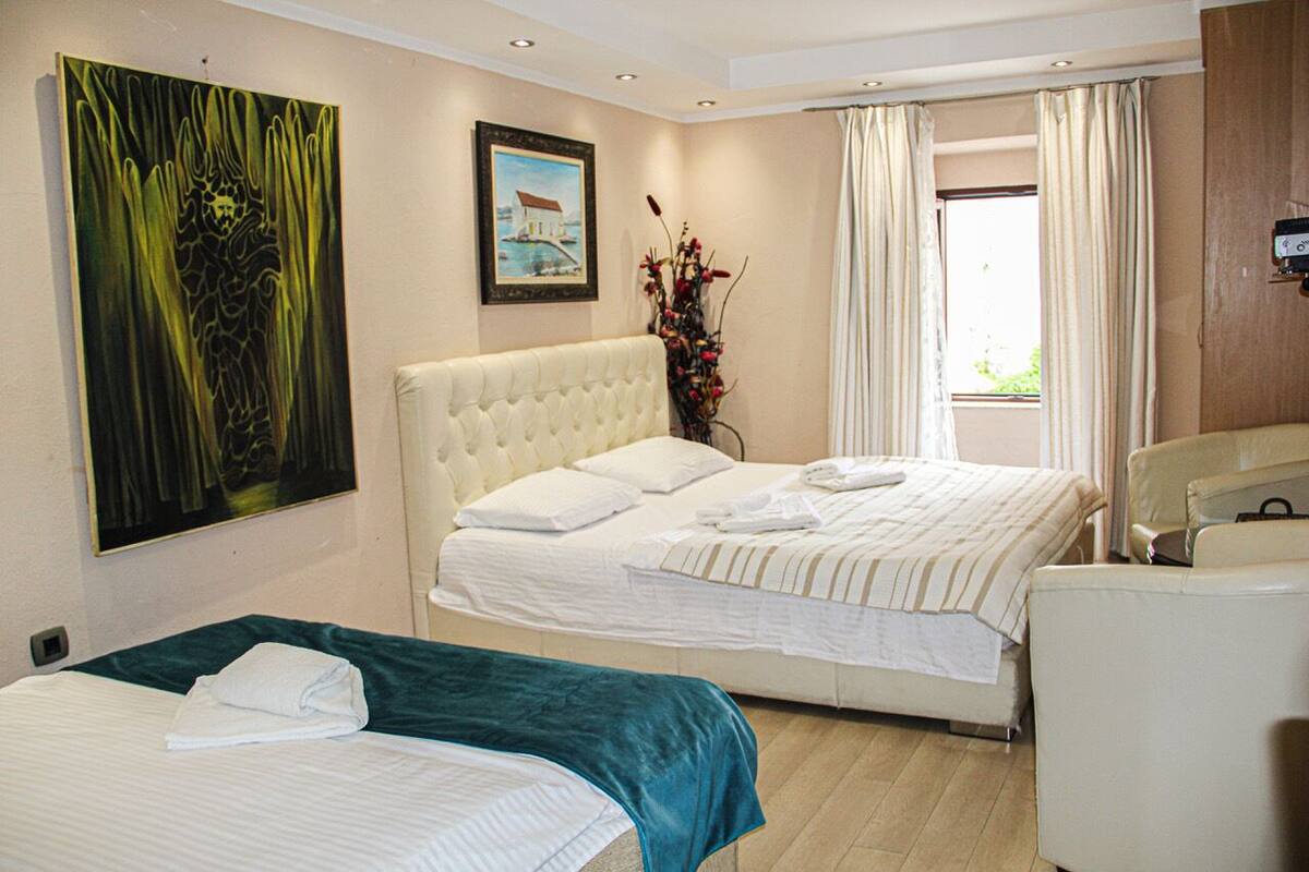1 bedroom, iron/ironing board, free WiFi