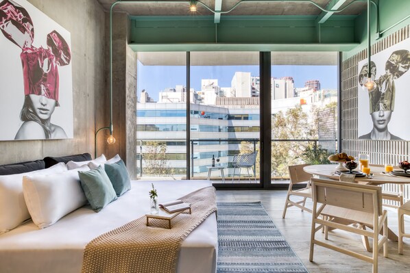 Premium Suite with Spectacular Balcony