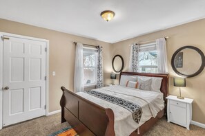 3 bedrooms, WiFi, bed sheets