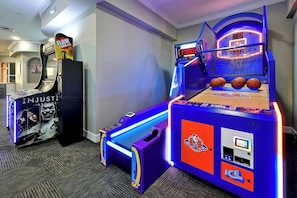 Games room - Water Park!!! Huge Pool, 5 Minutes to Disney World! (Kissimmee)