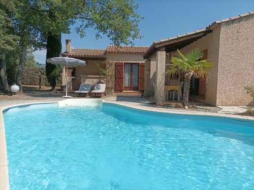 Charmante villa provençale de 3 chambres à 450m du centre de Flayosc