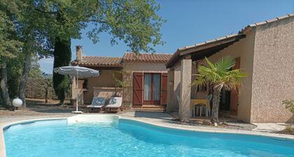 Charmante villa provençale de 3 chambres à 450m du centre de Flayosc