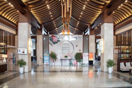 Oriental Tianyuewan Hot Spring Hotel