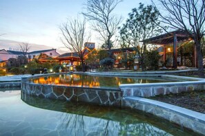 Unclassified image, 4 of 40, button - Oriental Tianyuewan Hot Spring Hotel (Yuexi)