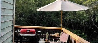 Creekside Cabin! Work Crews Welcome!