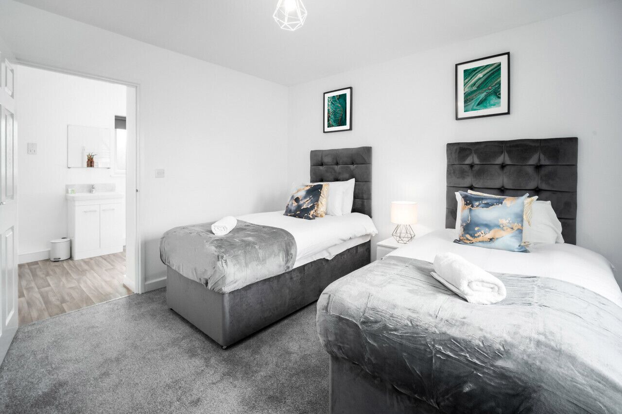 2 makuuhuonetta, silitysrauta/-lauta, vauvan matkasänky, ilmainen Wi-Fi