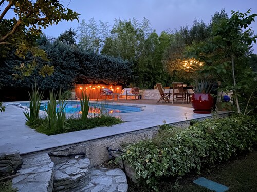 Villa avec piscine en campagne Aixoise