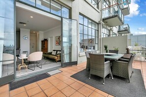 Outdoor dining - The Corporate`s Selection + CP! (Auckland)