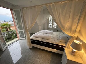 1 quarto