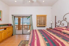 5 bedrooms, desk, travel crib, free WiFi