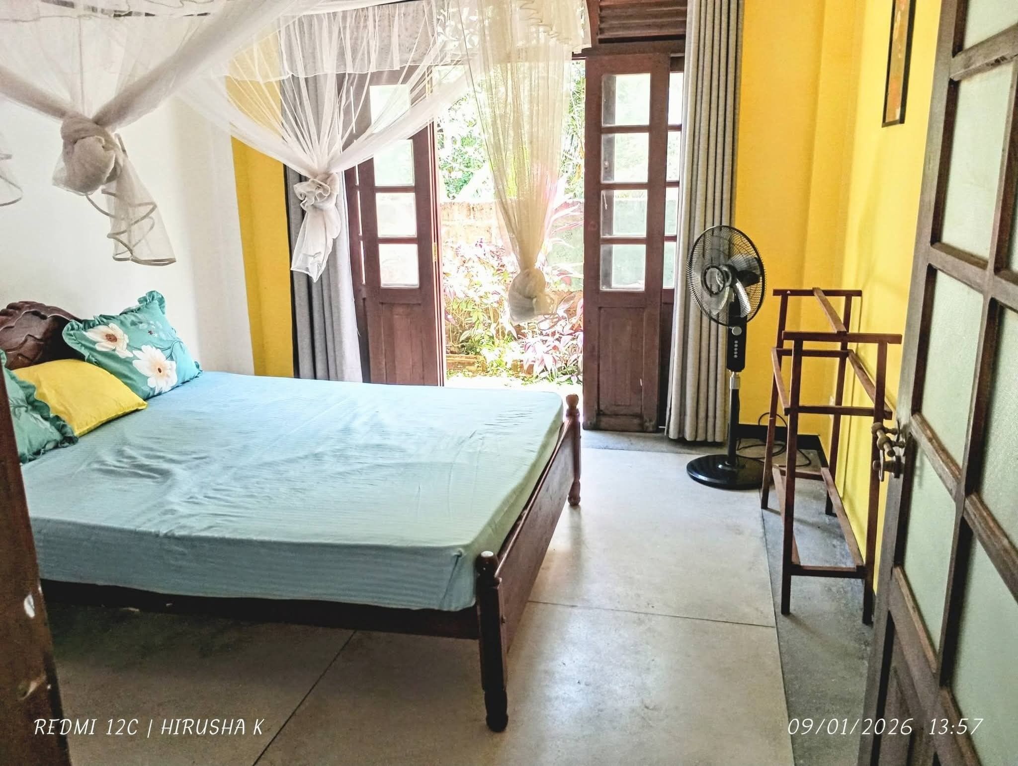 2 多间卧室、收费 WiFi、床单