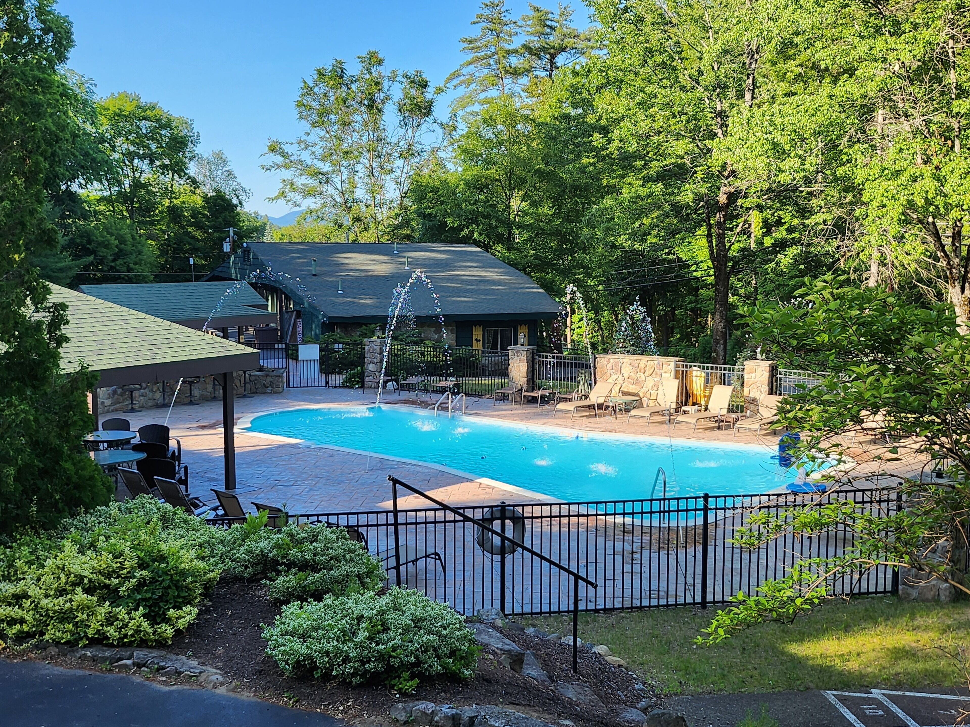 Piscine extérieure, piscine chauffée