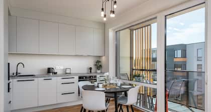 CITYGATE APARTMENT WITH SUN BALCONY