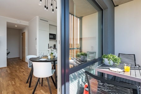 Comfort Apartment | Balcony. CITYGATE APARTMENT WITH SUN BALCONY
