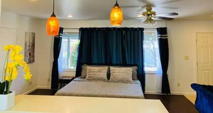 Full Kitchen Studio w/ AC