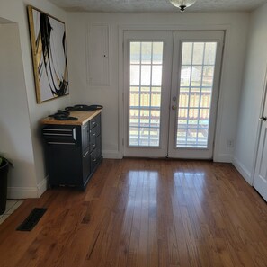 Interior - The Charming Fairground house (Winterville)