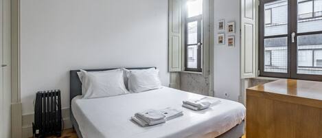 2 makuuhuonetta, silitysrauta/-lauta, ilmainen Wi-Fi, vuodevaatteet