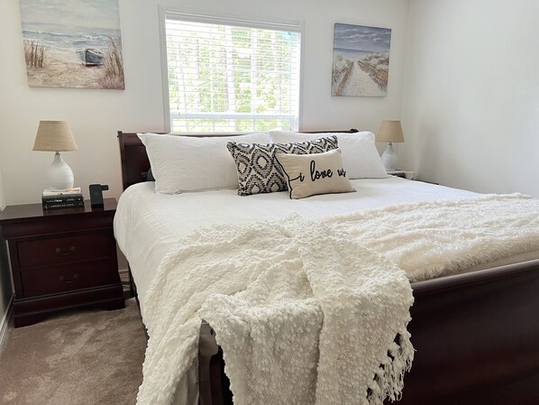 4 bedrooms, WiFi, bed sheets