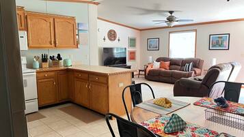 Smart-TV, Videospiele, Bücher