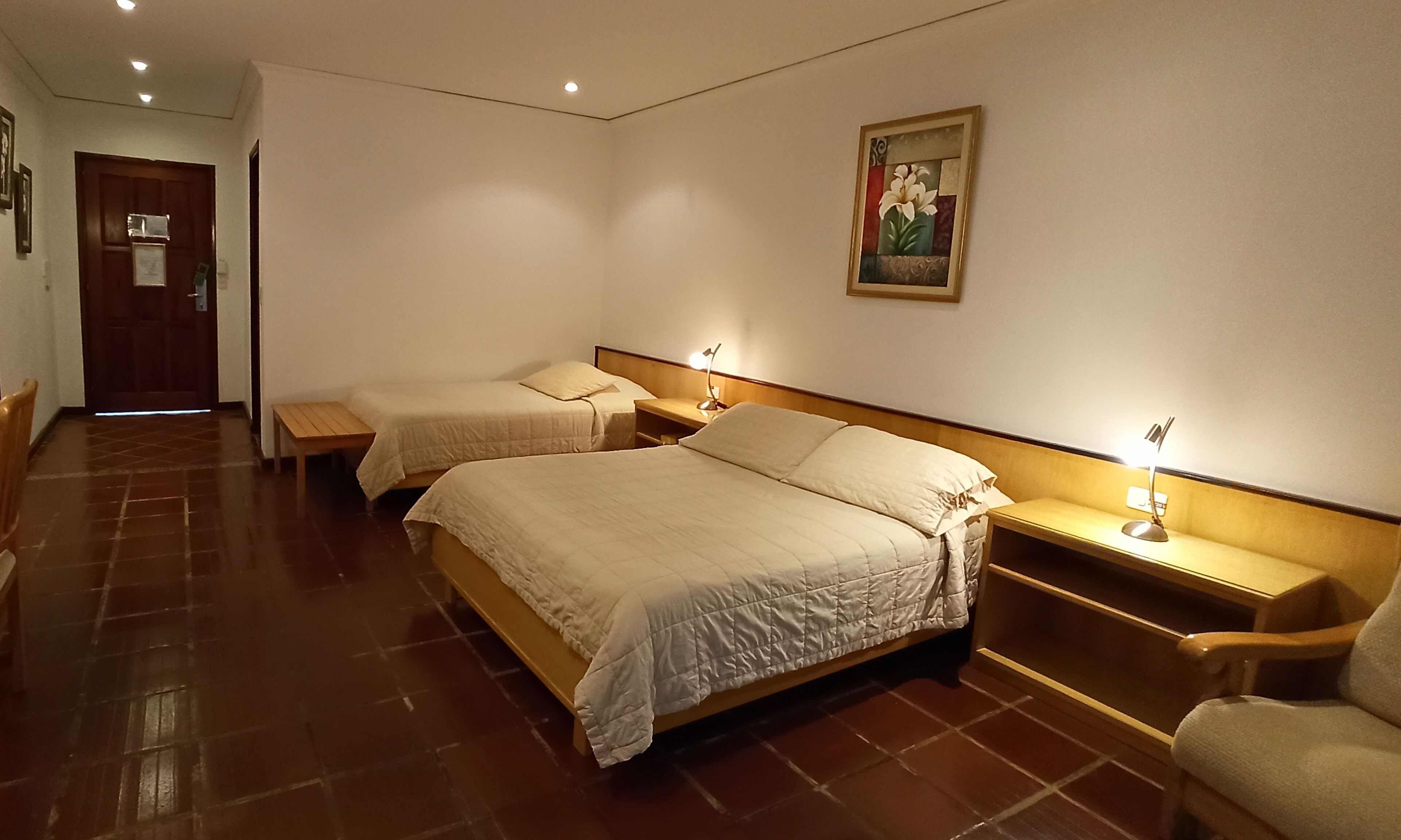 Minibar, décoration personnalisée, ameublement personnalisé, bureau