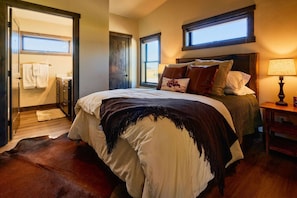 2 عدّة غرف نوم ومكواة/لوح كي وسرير سفر وواي فاي مجانًا