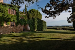 Enceinte de lâhĂ©bergement