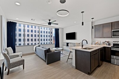 175 LEX - Walkable Loft to Rupp Arena & Downtown!