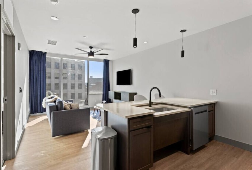 175 Lex - Walkable Downtown Lexington Condo - Lexington, KY