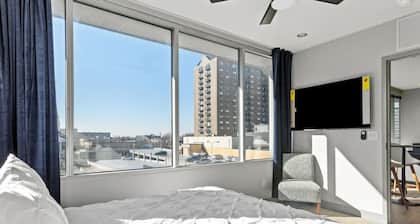 175 LEX - Spacious Two Bedroom Downtown Lexington